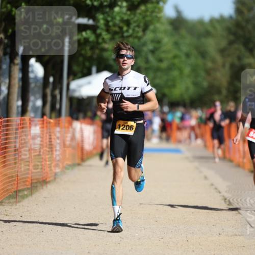 07.09.2025 - 19. Norderstedt Triathlon Michael Strokosch http://msf.ph/oto/8811712 07.09.2025 11:40:53 Laufen 844, 1206 meine-sportfotos.de