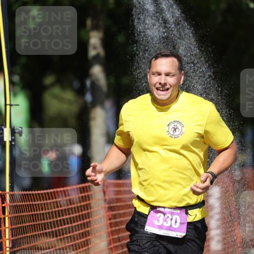 07.09.2025 - 19. Norderstedt Triathlon Michael Strokosch http://msf.ph/oto/8811762 07.09.2025 13:28:41 Laufen 330 meine-sportfotos.de