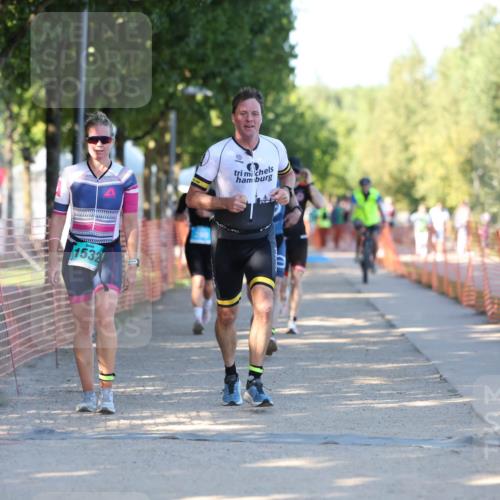 07.09.2025 - 19. Norderstedt Triathlon Michael Strokosch http://msf.ph/oto/8811765 07.09.2025 16:19:04 Laufen 399, 446, 496, 519, 1532, 1584, 1586 meine-sportfotos.de