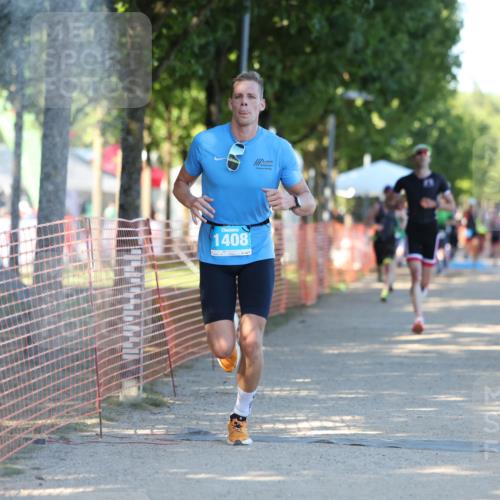 07.09.2025 - 19. Norderstedt Triathlon Michael Strokosch http://msf.ph/oto/8811806 07.09.2025 16:19:27 Laufen 534, 544 meine-sportfotos.de