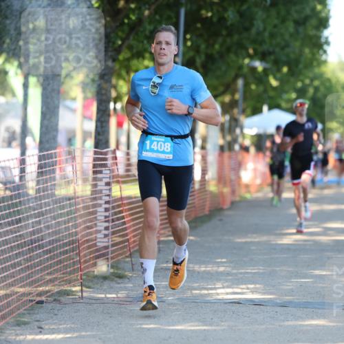 07.09.2025 - 19. Norderstedt Triathlon Michael Strokosch http://msf.ph/oto/8811809 07.09.2025 16:19:27 Laufen 534, 544 meine-sportfotos.de