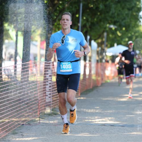 07.09.2025 - 19. Norderstedt Triathlon Michael Strokosch http://msf.ph/oto/8811813 07.09.2025 16:19:27 Laufen 534, 544 meine-sportfotos.de