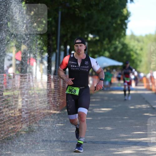 07.09.2025 - 19. Norderstedt Triathlon Michael Strokosch http://msf.ph/oto/8811831 07.09.2025 15:22:01 Laufen 968 meine-sportfotos.de