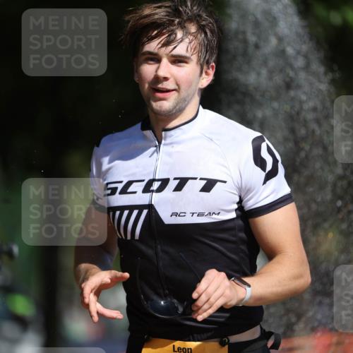 07.09.2025 - 19. Norderstedt Triathlon Michael Strokosch http://msf.ph/oto/8811838 07.09.2025 11:40:56 Laufen 844, 1206 meine-sportfotos.de