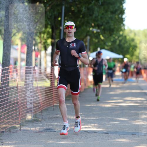 07.09.2025 - 19. Norderstedt Triathlon Michael Strokosch http://msf.ph/oto/8811846 07.09.2025 16:19:30 Laufen 534, 544, 1049 meine-sportfotos.de
