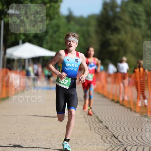 07.09.2025 - 19. Norderstedt Triathlon Michael Strokosch http://msf.ph/oto/8811891 07.09.2025 10:42:32 Laufen 652, 672, 686 meine-sportfotos.de