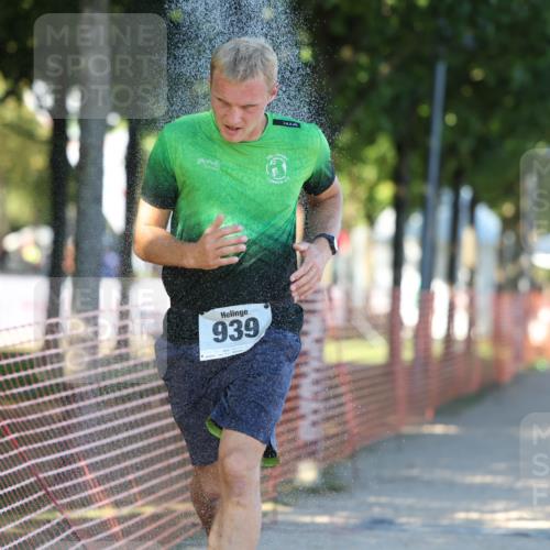 07.09.2025 - 19. Norderstedt Triathlon Michael Strokosch http://msf.ph/oto/8811906 07.09.2025 16:19:40 Laufen 415, 505, 939, 1049, 1403 meine-sportfotos.de