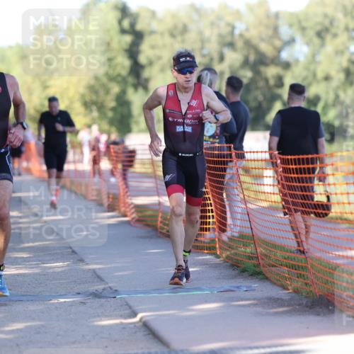 07.09.2025 - 19. Norderstedt Triathlon Michael Strokosch http://msf.ph/oto/8811932 07.09.2025 16:19:44 Laufen 415, 505, 939, 1403, 1413, 1614 meine-sportfotos.de