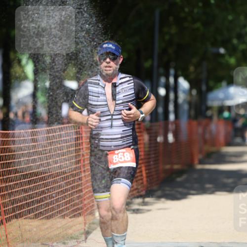 07.09.2025 - 19. Norderstedt Triathlon Michael Strokosch http://msf.ph/oto/8811940 07.09.2025 13:28:59 Laufen 179, 858 meine-sportfotos.de