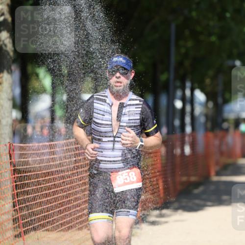 07.09.2025 - 19. Norderstedt Triathlon Michael Strokosch http://msf.ph/oto/8811945 07.09.2025 13:28:59 Laufen 179, 858 meine-sportfotos.de