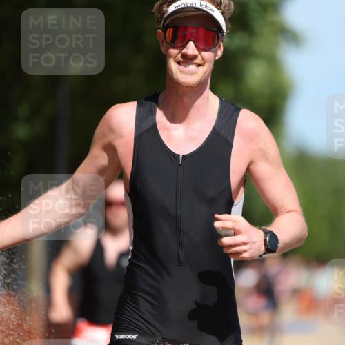 07.09.2025 - 19. Norderstedt Triathlon Michael Strokosch http://msf.ph/oto/8811959 07.09.2025 12:50:34 Laufen 182, 236, 308, 1307 meine-sportfotos.de