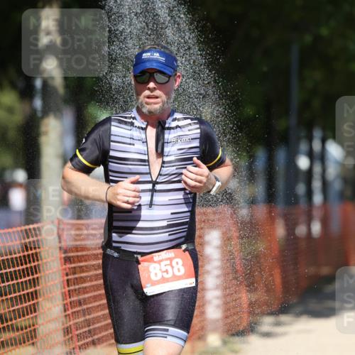 07.09.2025 - 19. Norderstedt Triathlon Michael Strokosch http://msf.ph/oto/8811972 07.09.2025 13:29:00 Laufen 179, 706, 858 meine-sportfotos.de