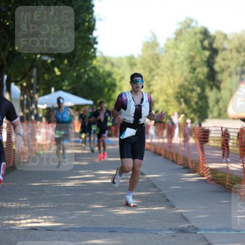 07.09.2025 - 19. Norderstedt Triathlon Michael Strokosch http://msf.ph/oto/8811973 07.09.2025 16:19:54 Laufen 546, 873, 1052, 1097, 1413, 1614, 1620 meine-sportfotos.de