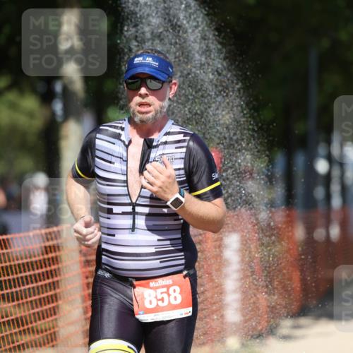 07.09.2025 - 19. Norderstedt Triathlon Michael Strokosch http://msf.ph/oto/8811978 07.09.2025 13:29:00 Laufen 179, 706, 858 meine-sportfotos.de