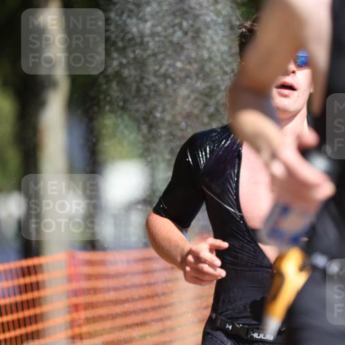 07.09.2025 - 19. Norderstedt Triathlon Michael Strokosch http://msf.ph/oto/8812020 07.09.2025 11:41:06 Laufen 1198, 1200 meine-sportfotos.de