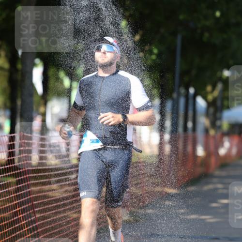 07.09.2025 - 19. Norderstedt Triathlon Michael Strokosch http://msf.ph/oto/8812025 07.09.2025 15:22:38 Laufen 364, 1501 meine-sportfotos.de