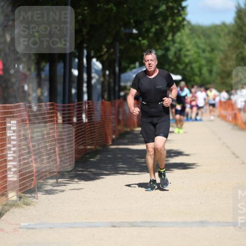 07.09.2025 - 19. Norderstedt Triathlon Michael Strokosch http://msf.ph/oto/8812069 07.09.2025 13:29:05 Laufen 179, 706 meine-sportfotos.de