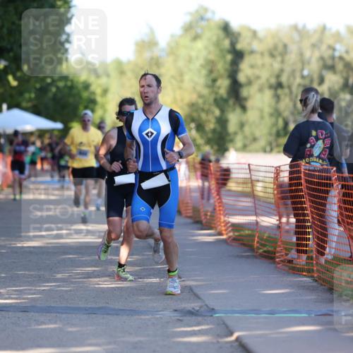 07.09.2025 - 19. Norderstedt Triathlon Michael Strokosch http://msf.ph/oto/8812075 07.09.2025 16:20:12 Laufen 949, 951, 1043, 1564 meine-sportfotos.de