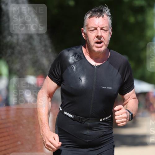 07.09.2025 - 19. Norderstedt Triathlon Michael Strokosch http://msf.ph/oto/8812109 07.09.2025 13:29:10 Laufen 706 meine-sportfotos.de