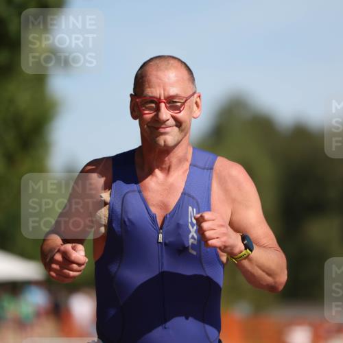 07.09.2025 - 19. Norderstedt Triathlon Michael Strokosch http://msf.ph/oto/8812120 07.09.2025 11:41:20 Laufen 821 meine-sportfotos.de