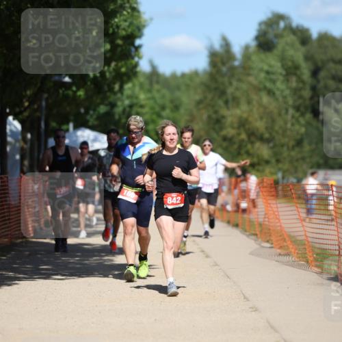 07.09.2025 - 19. Norderstedt Triathlon Michael Strokosch http://msf.ph/oto/8812132 07.09.2025 13:29:16 Laufen 166, 265, 266, 345, 347, 357, 842, 1270 meine-sportfotos.de