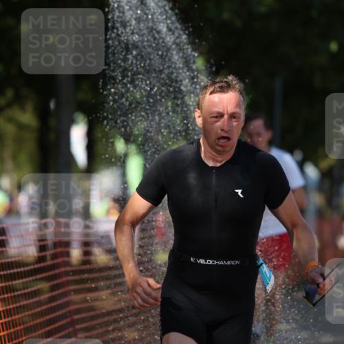 07.09.2025 - 19. Norderstedt Triathlon Michael Strokosch http://msf.ph/oto/8812150 07.09.2025 15:22:53 Laufen 1000, 1431, 1462 meine-sportfotos.de
