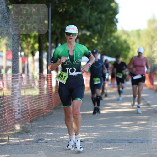 07.09.2025 - 19. Norderstedt Triathlon Michael Strokosch http://msf.ph/oto/8812159 07.09.2025 16:20:25 Laufen 445, 506, 549, 953, 1410, 1549, 1550 meine-sportfotos.de