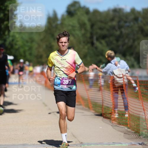07.09.2025 - 19. Norderstedt Triathlon Michael Strokosch http://msf.ph/oto/8812176 07.09.2025 13:29:20 Laufen 166, 265, 266, 313, 345, 347, 357, 804, 842, 1270 meine-sportfotos.de