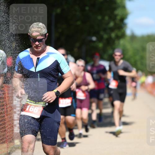 07.09.2025 - 19. Norderstedt Triathlon Michael Strokosch http://msf.ph/oto/8812199 07.09.2025 13:29:21 Laufen 166, 265, 266, 313, 345, 347, 357, 804, 842, 1270 meine-sportfotos.de