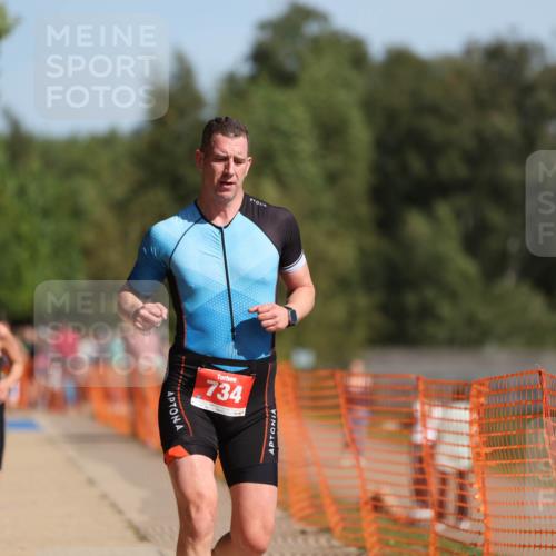 07.09.2025 - 19. Norderstedt Triathlon Michael Strokosch http://msf.ph/oto/8812221 07.09.2025 11:41:43 Laufen 734, 1155 meine-sportfotos.de
