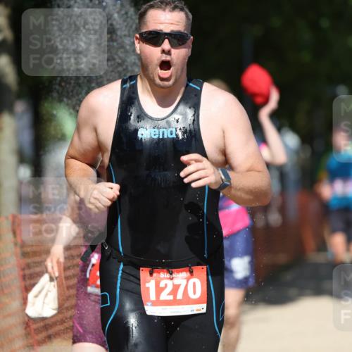 07.09.2025 - 19. Norderstedt Triathlon Michael Strokosch http://msf.ph/oto/8812267 07.09.2025 13:29:24 Laufen 166, 265, 266, 313, 345, 347, 357, 804, 1270 meine-sportfotos.de