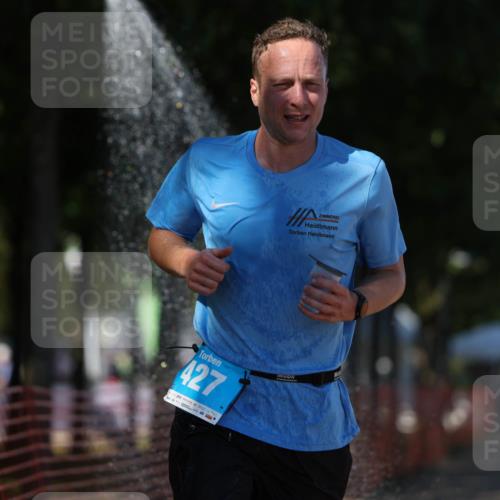 07.09.2025 - 19. Norderstedt Triathlon Michael Strokosch http://msf.ph/oto/8812283 07.09.2025 15:23:28 Laufen 427 meine-sportfotos.de
