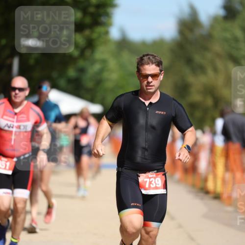 07.09.2025 - 19. Norderstedt Triathlon Michael Strokosch http://msf.ph/oto/8812324 07.09.2025 12:50:57 Laufen 140, 188, 739, 851, 1224 meine-sportfotos.de