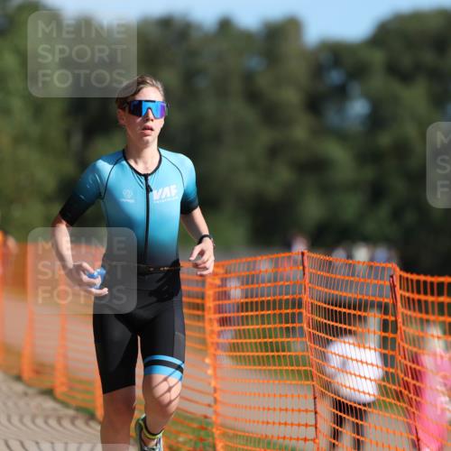 07.09.2025 - 19. Norderstedt Triathlon Michael Strokosch http://msf.ph/oto/8812336 07.09.2025 10:43:10 Laufen 685 meine-sportfotos.de
