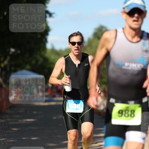 07.09.2025 - 19. Norderstedt Triathlon Michael Strokosch http://msf.ph/oto/8812368 07.09.2025 15:23:41 Laufen 888 meine-sportfotos.de
