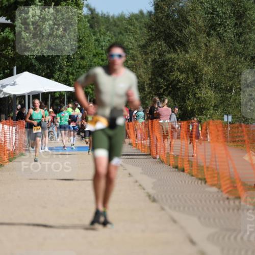 07.09.2025 - 19. Norderstedt Triathlon Michael Strokosch http://msf.ph/oto/8812374 07.09.2025 11:41:50 Laufen 1155, 1183, 1188 meine-sportfotos.de