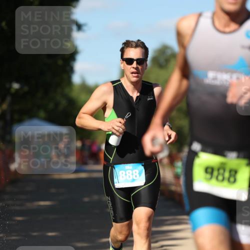07.09.2025 - 19. Norderstedt Triathlon Michael Strokosch http://msf.ph/oto/8812376 07.09.2025 15:23:41 Laufen 888 meine-sportfotos.de