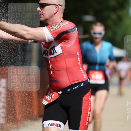 07.09.2025 - 19. Norderstedt Triathlon Michael Strokosch http://msf.ph/oto/8812418 07.09.2025 12:51:01 Laufen 140, 739, 851, 1224 meine-sportfotos.de
