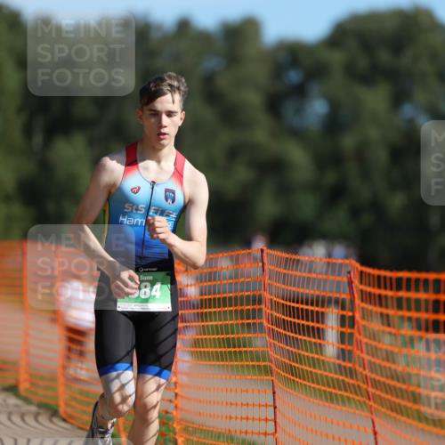 07.09.2025 - 19. Norderstedt Triathlon Michael Strokosch http://msf.ph/oto/8812465 07.09.2025 10:43:23 Laufen 676, 684 meine-sportfotos.de