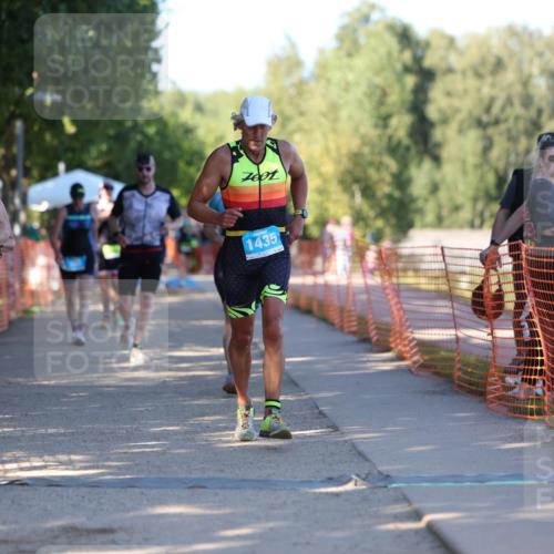 07.09.2025 - 19. Norderstedt Triathlon Michael Strokosch http://msf.ph/oto/8812486 07.09.2025 16:21:25 Laufen 387, 509, 1103, 1435, 1581, 1618 meine-sportfotos.de
