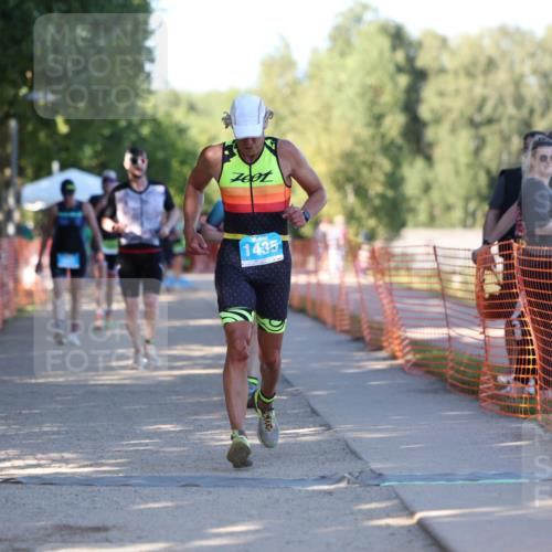 07.09.2025 - 19. Norderstedt Triathlon Michael Strokosch http://msf.ph/oto/8812493 07.09.2025 16:21:25 Laufen 387, 509, 1103, 1435, 1581, 1618 meine-sportfotos.de