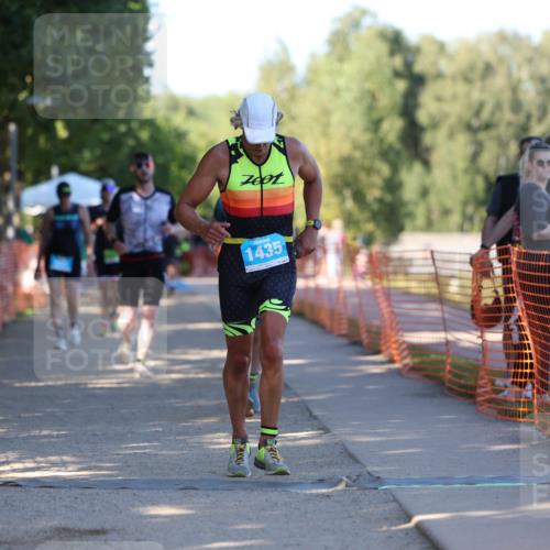 07.09.2025 - 19. Norderstedt Triathlon Michael Strokosch http://msf.ph/oto/8812499 07.09.2025 16:21:25 Laufen 387, 509, 1103, 1435, 1581, 1618 meine-sportfotos.de