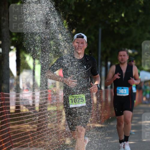 07.09.2025 - 19. Norderstedt Triathlon Michael Strokosch http://msf.ph/oto/8812513 07.09.2025 15:24:07 Laufen 363, 1025, 1406 meine-sportfotos.de