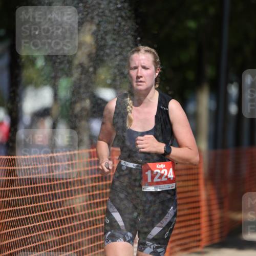 07.09.2025 - 19. Norderstedt Triathlon Michael Strokosch http://msf.ph/oto/8812517 07.09.2025 12:51:05 Laufen 140, 293, 738, 1224 meine-sportfotos.de