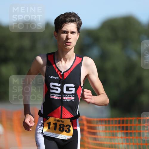 07.09.2025 - 19. Norderstedt Triathlon Michael Strokosch http://msf.ph/oto/8812536 07.09.2025 11:41:56 Laufen 1164, 1180, 1183, 1188 meine-sportfotos.de