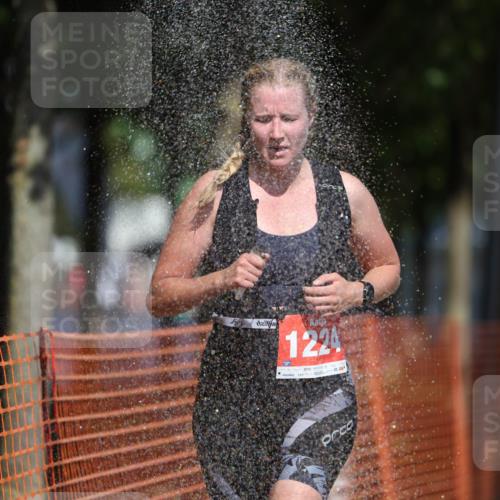 07.09.2025 - 19. Norderstedt Triathlon Michael Strokosch http://msf.ph/oto/8812540 07.09.2025 12:51:05 Laufen 140, 293, 738, 1224 meine-sportfotos.de