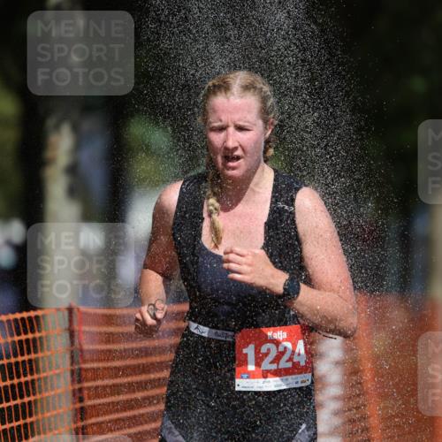07.09.2025 - 19. Norderstedt Triathlon Michael Strokosch http://msf.ph/oto/8812548 07.09.2025 12:51:05 Laufen 140, 293, 738, 1224 meine-sportfotos.de