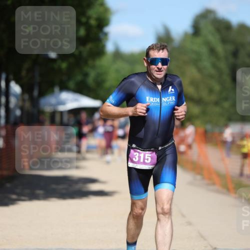 07.09.2025 - 19. Norderstedt Triathlon Michael Strokosch http://msf.ph/oto/8812557 07.09.2025 13:29:53 Laufen 315 meine-sportfotos.de