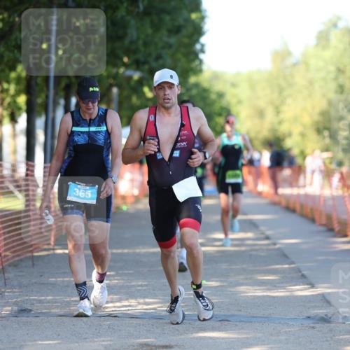 07.09.2025 - 19. Norderstedt Triathlon Michael Strokosch http://msf.ph/oto/8812562 07.09.2025 16:21:37 Laufen 365, 490, 504, 541, 1089, 1411, 1581 meine-sportfotos.de