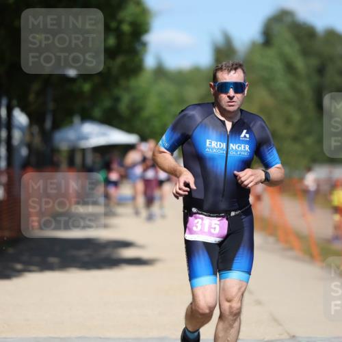 07.09.2025 - 19. Norderstedt Triathlon Michael Strokosch http://msf.ph/oto/8812566 07.09.2025 13:29:53 Laufen 315 meine-sportfotos.de